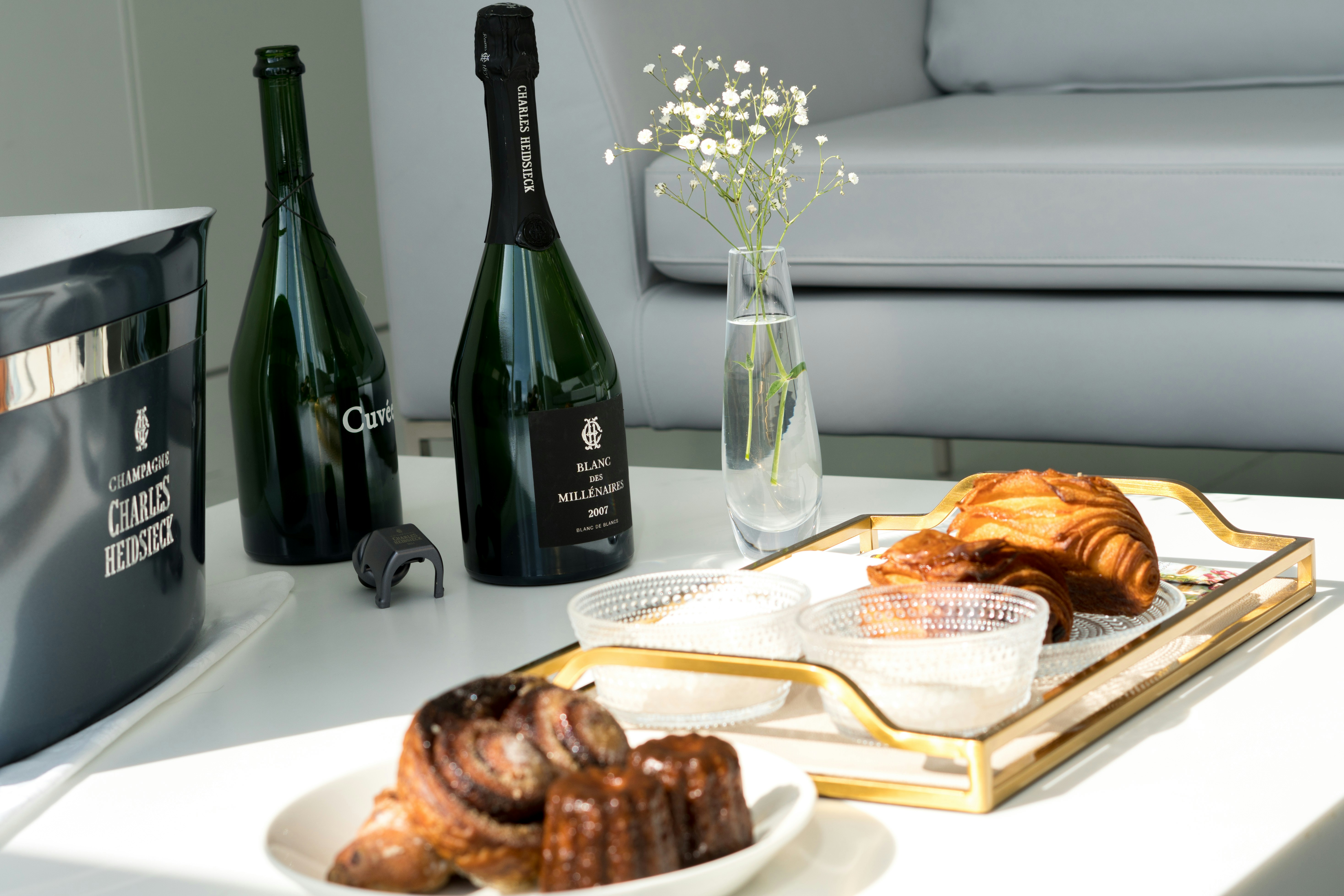Kit benvenuto premium — champagne & dolci